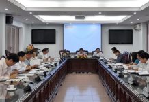 Giải pháp thu hút công chức tài năng trong hoạt động công vụ