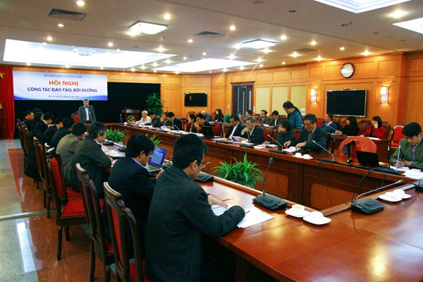 Đào tạo, bồi dưỡng cán bộ, công chức từ khái niệm đến nhận thức và hành động | Tạp chí Quản lý nhà nước