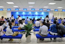 Thủ tục hành chính, sau cải cách, có thực không biết đưa phong bì cho ai?