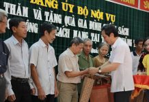 Đảng ủy Bộ Nội vụ tổ chức hoạt động “Đền ơn đáp nghĩa” tại tỉnh Quảng Trị