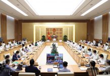 Chính phủ đồng hành cùng doanh nghiệp và người dân