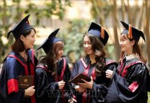 Các yếu tố ảnh hưởng đến định hướng nghề nghiệp của sinh viên ngành Luật – từ thực tiễn Phân hiệu Trường Đại học Nội vụ Hà Nội tại Thành phố Hồ Chí Minh