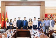 Lãnh đạo Học viện Hành chính Quốc gia làm việc với đại diện Tổ chức Khoa học và chuyên gia Việt Nam toàn cầu