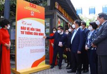 Vai trò của đội ngũ báo cáo viên trong bảo vệ nền tảng tư tưởng của Đảng và đấu tranh, phản bác các quan điểm sai trái, thù địch