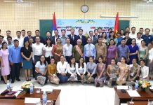 Học viện Hành chính Quốc gia tổ chức đón Tết Bun-pi-may cho lưu học sinh Lào