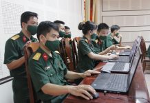 Định hướng đấu tranh phản bác các quan điểm sai trái, thù địch trên không gian mạng cho cán bộ, chiến sĩ lực lượng vũ trang địa phương