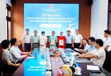 Lễ trao giải tuần thi thứ nhất Hội thi tìm hiểu cải cách hành chính tỉnh Thừa Thiên Huế năm 2024