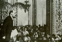 Vận dụng quan điểm của Lênin về tự phê bình và phê bình trong xây dựng Đảng hiện nay