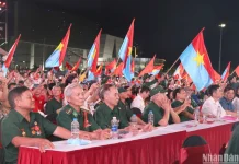 Vang mãi khúc khải hoàn