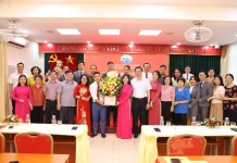 Nâng cao năng lực lãnh đạo của đảng bộ, chi bộ cơ sở trong các doanh nghiệp ngoài nhà nước ở thành phố Hà Nội