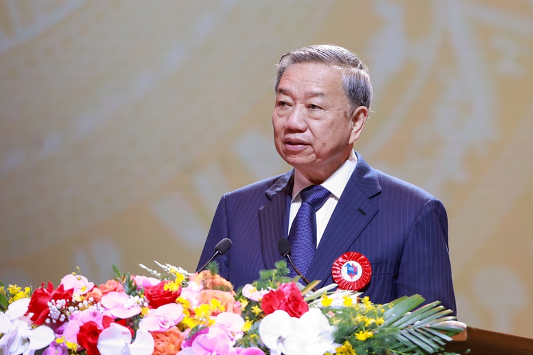 Phát biểu của Tổng Bí thư Tô Lâm tại Lễ Kỷ niệm 100 năm Ngày Báo chí Cách mạng Việt Nam- Ảnh 1. Phát biểu của Tổng Bí thư Tô Lâm tại Lễ Kỷ niệm 100 năm Ngày Báo chí Cách mạng Việt Nam- Ảnh 1.