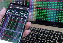 Một số nhận thức lý luận về thể chế giám sát công ty đại chúng trên thị trường chứng khoán ở Việt Nam