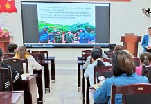 Đổi mới kiểm tra, đánh giá các môn Lý luận chính trị bậc đại học theo hướng phát triển năng lực người học