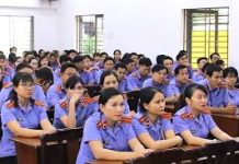 Nâng cao năng lực đấu tranh phản bác các quan điểm sai trái, thù địch của đội ngũ kiểm sát viên