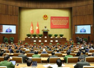 Hai Nghị quyết có ý nghĩa đặc biệt quan trọng: Nghị quyết số 79 về phát triển kinh tế nhà nước và Nghị quyết số 80 về phát triển văn hóa Việt Nam