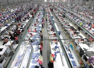 Nâng cao hiệu quả hoạt động của đội ngũ bán hàng thông qua ứng dụng mô hình quản trị linh hoạt trong lĩnh vực thời trang, may mặc