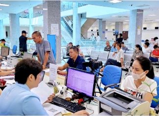 Cải cách chế độ công vụ, công chức ở Việt Nam hiện nay