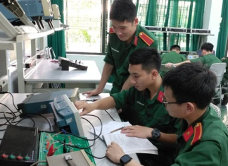 Một số yêu cầu về phẩm chất chính trị – đạo đức của giảng viên khoa học xã hội và nhân văn ở các học viện, trường sĩ quan quân đội