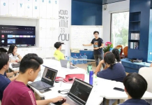 Tác động của trí tuệ nhân tạo đến năng lực tự học và tư duy đổi mới sáng tạo của sinh viên Việt Nam