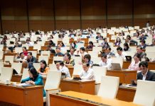 Chính sách thu hút nguồn nhân lực khu vực công ở Việt Nam – Thực trạng và giải pháp nâng cao hiệu quả tuyển dụng nhân lực tại Việt Nam