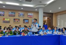 Tăng cường vai trò của các tổ chức trong và ngoài nhà trường với việc xây dựng ý thức chính trị cho sinh viên