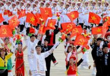 Quản lý cán bộ, công chức theo hướng kết hợp kỷ luật và khuyến khích góp phần bảo vệ nền tảng tư tưởng của Đảng