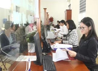Từ “Chính quyền phục vụ” đến “Chính quyền đồng hành” – Tiếp cận quản trị công hiện đại nhằm củng cố niềm tin xã hội và bảo vệ nền tảng tư tưởng của Đảng