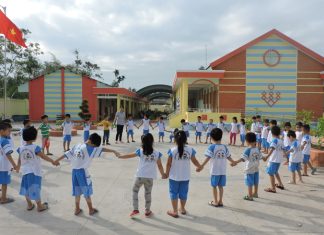 Gia đình, nhà trường và xã hội: ba trụ cột trong giáo dục đạo đức cho thanh niên Việt Nam