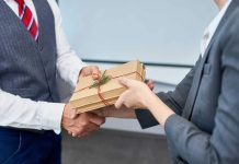 Hứa thưởng trong hợp đồng dịch vụ pháp lý: cơ sở pháp lý và giới hạn đạo đức nghề nghiệp luật sư