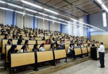 Hoàn thiện cơ chế quản lý nhà nước đối với tự chủ giáo dục đại học công lập ở Việt Nam hiện nay