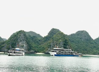 Chuyển đổi số trong quản trị điểm đến du lịch biển ở Việt Nam