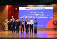 Học viện Hành chính và Quản trị công đón nhận Giấy chứng nhận kiểm định chất lượng cơ sở giáo dục