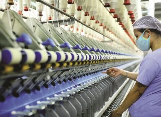 Nghịch lý trong nhận thức rủi ro về tự động hóa và khoảng trống kỹ năng số của lao động ngành dệt may tại Việt Nam